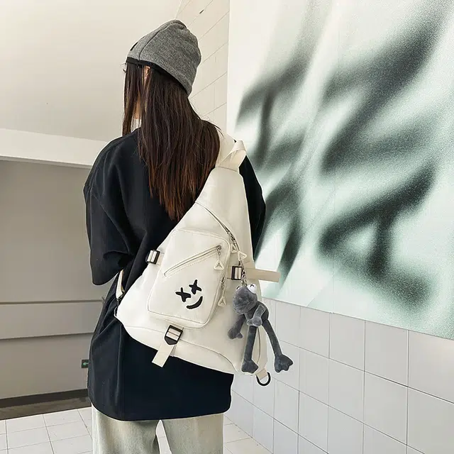 雅鹿 流行设计潮流通勤 尼龙 单肩包胸包 男女同款情侣款 黑色/灰色/白色