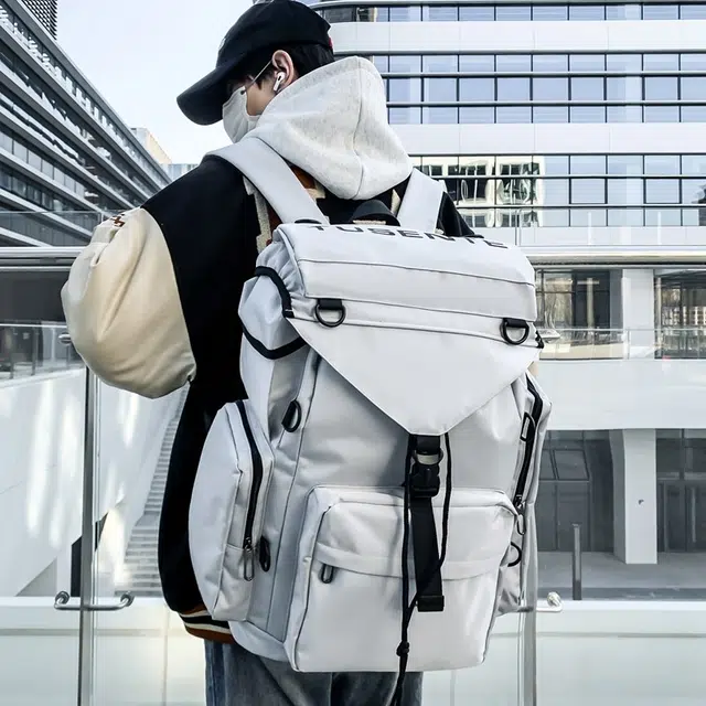 雅鹿 短途大容量旅行日系工装风机能战术 尼龙 双肩包 男女同款情侣款 多色