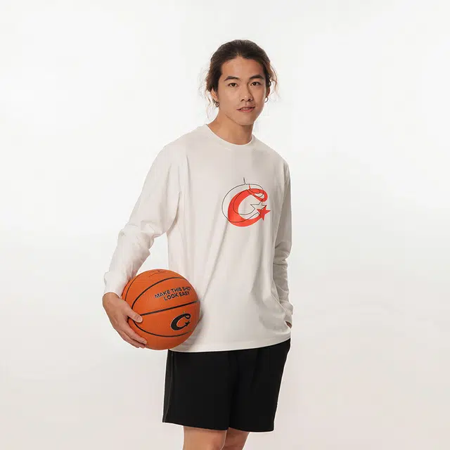 COURTMAN T