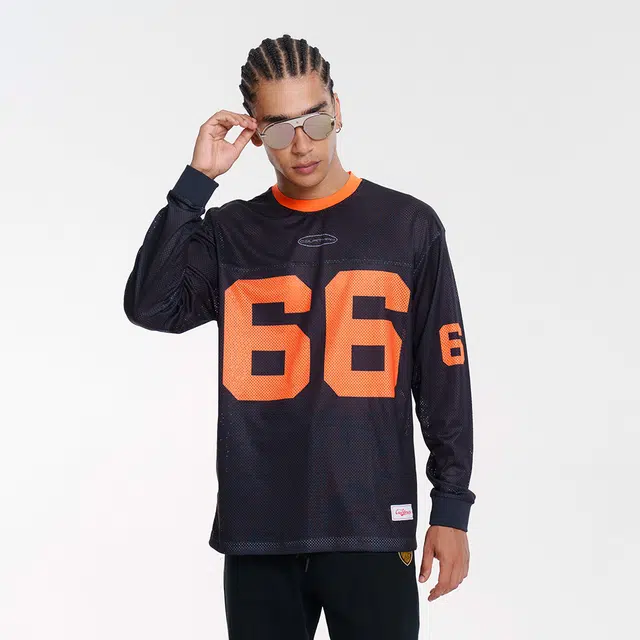 COURTMAN T