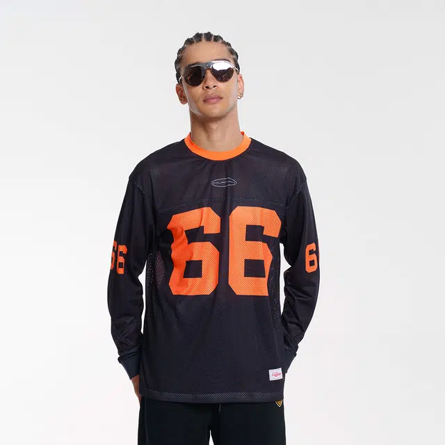 COURTMAN T