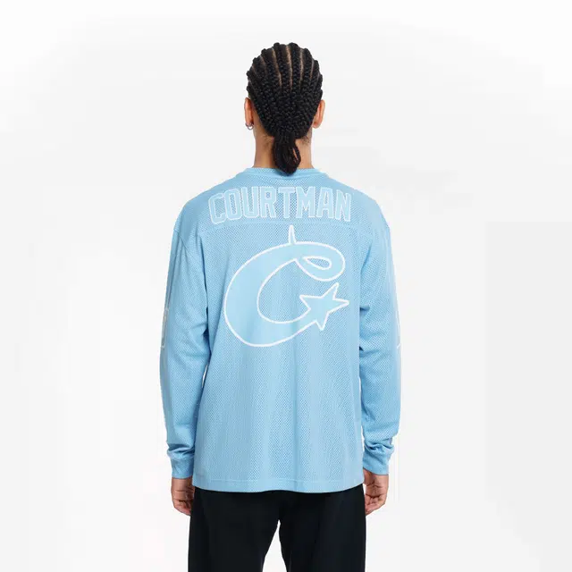 COURTMAN T