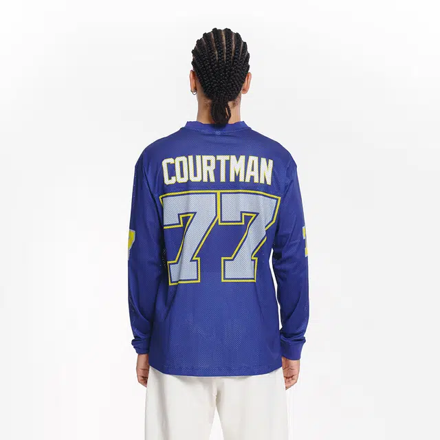 COURTMAN T