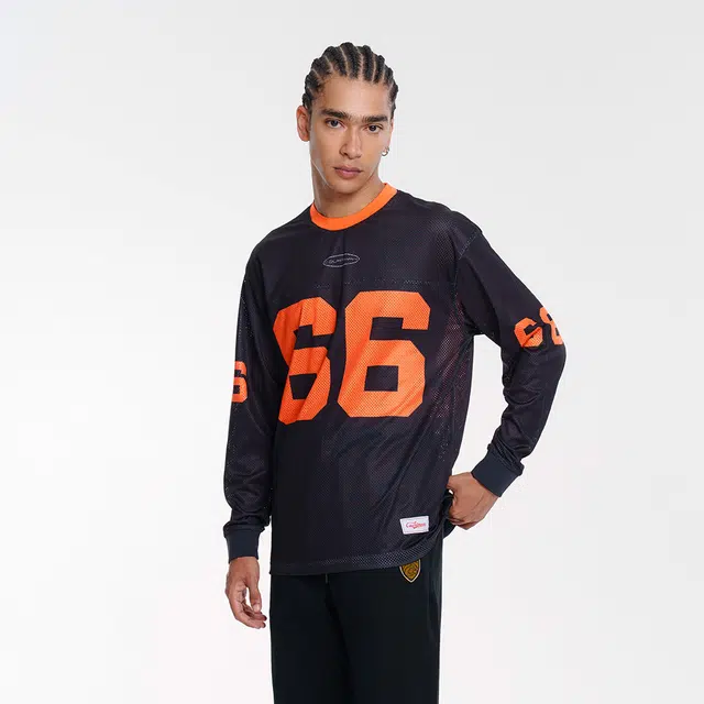 COURTMAN T
