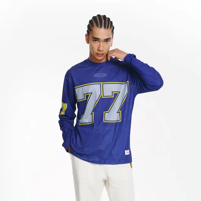 COURTMAN T