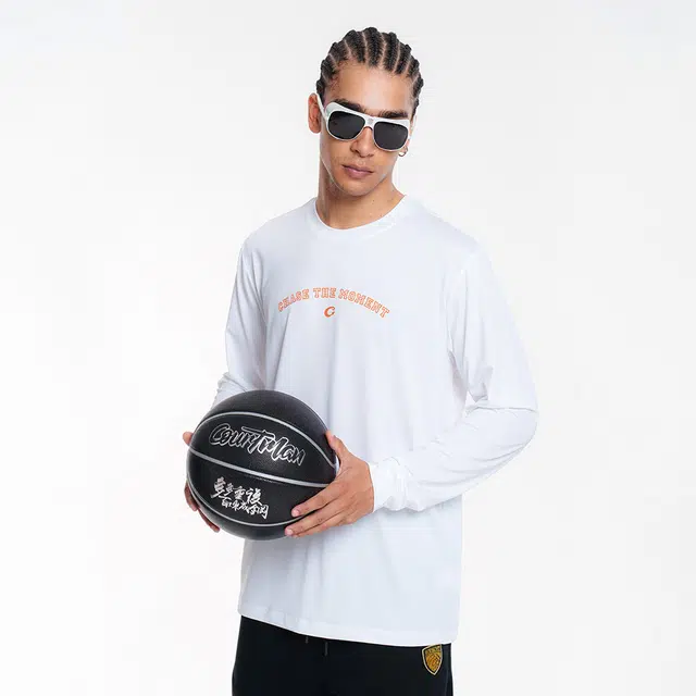 COURTMAN T