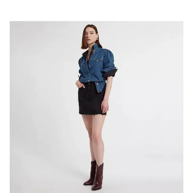 7 FOR ALL MANKIND