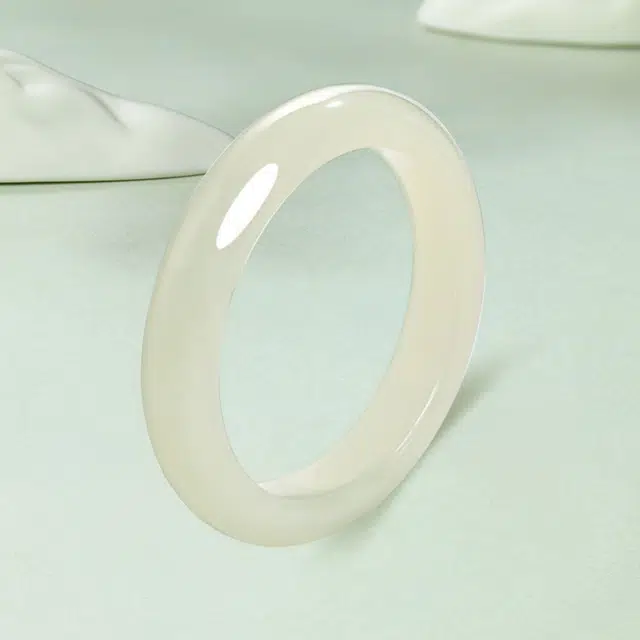 【高品质】 庆大福 国风清雅 简约优雅大气百搭  新中式清透天然 岫玉（蛇纹石玉） 玉石手镯 女款
