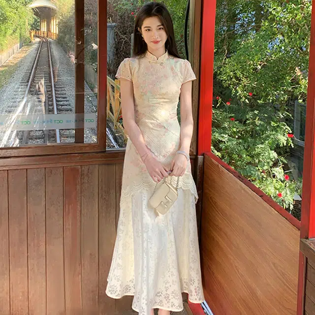 费尔岛上的猫 新中式蕾丝拼接假两件镂空改良旗袍短袖连衣裙 女款