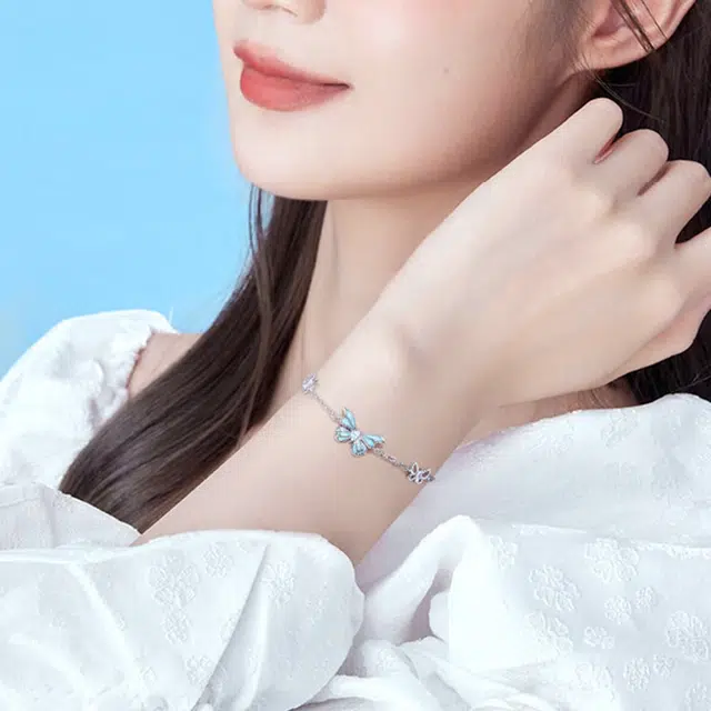 S925