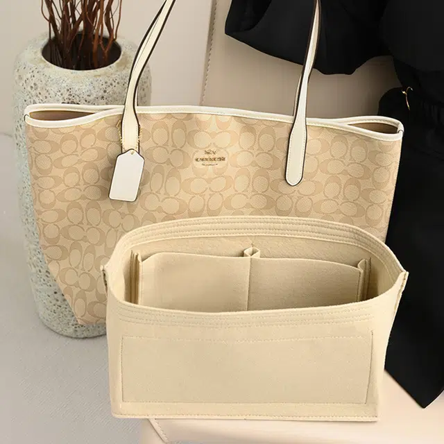 COACH city3330