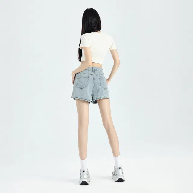 欧迪芬 时尚舒适百搭牛仔短裤 女款 浅蓝