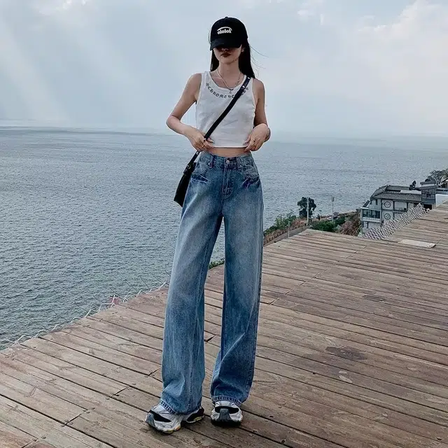 欧迪芬 美式复古水洗做旧弯刀高腰纽扣休闲宽松直筒垂感牛仔裤 女款 蓝色