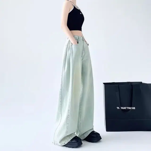 欧迪芬 时尚舒适百搭牛仔裤 女款 浅蓝