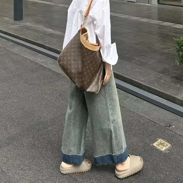 欧迪芬 复古高腰垂感卷边阔腿女夏季宽松显瘦小个子直筒微喇叭裤子牛仔裤 女款 蓝色
