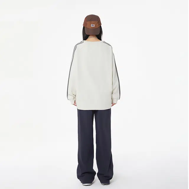 欧迪芬 美式简约户外亲肤打底宽松舒适抗紫外线抗菌吸湿越野风格圆领休闲运动时尚百搭长袖卫衣 男女同款