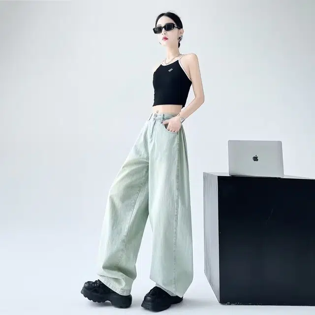 欧迪芬 时尚舒适百搭牛仔裤 女款 浅蓝