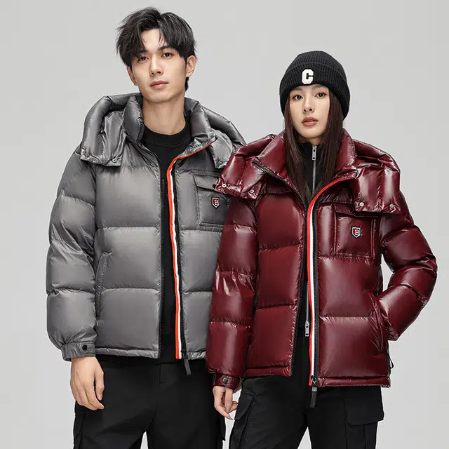 鸭鸭 时尚百搭加厚鸭绒保暖休闲短款连帽羽绒服 男女同款
