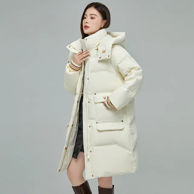 鸭鸭 纯色连帽拉链加厚休闲长袖羽绒服 女款