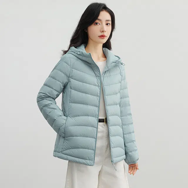 鸭鸭 薄款纯色百搭连帽长袖羽绒服 女款