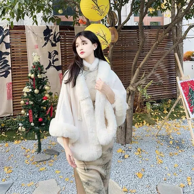 浪莎 温柔绝美仙女加厚披肩女生旗袍汉服文艺风保暖毛绒领新中式外搭开衫斗篷 礼盒装 披肩 女款