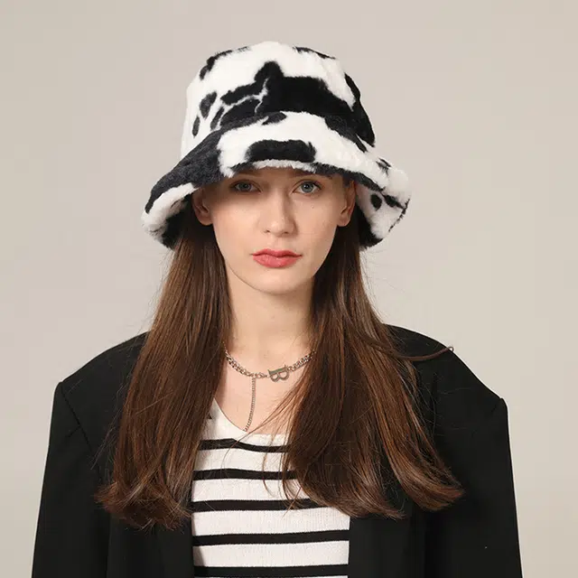 浪莎 百搭护耳帽 可爱软妹奶牛纹 涤纶 渔夫帽 女款