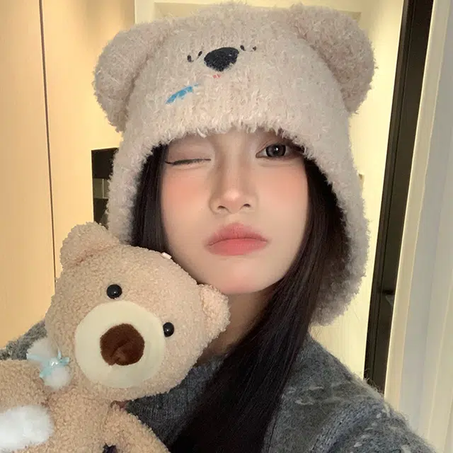 浪莎 可爱鼻涕小熊系带显脸小软糯保暖毛茸茸护耳 涤纶 绒线帽 男女同款情侣款