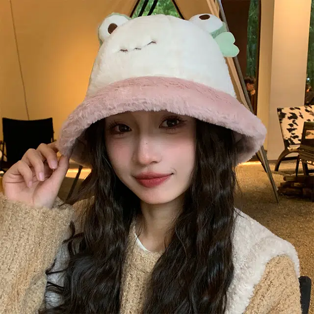浪莎 可爱毛绒绒青蛙渔夫帽男女情侣款秋冬新款保暖护耳盆帽大头围显脸小百搭学生绒线帽 涤纶 渔夫帽 男女同款情侣款