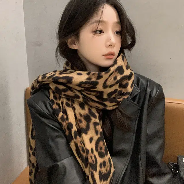 浪莎 甜酷风复古豹纹流苏绒线围巾男女情侣款千禧辣妹风秋冬加厚保暖披肩围脖 礼盒装 绒线围巾 男女同款情侣款