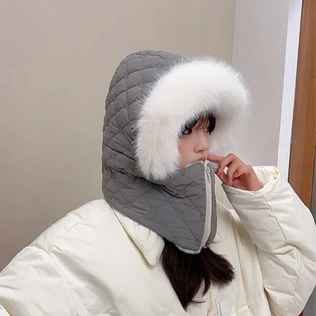 浪莎 加厚加绒保暖护耳雷锋帽子女生冬季防风防寒围脖一体帽骑车羽绒棉帽 涤纶 绒线帽 女款