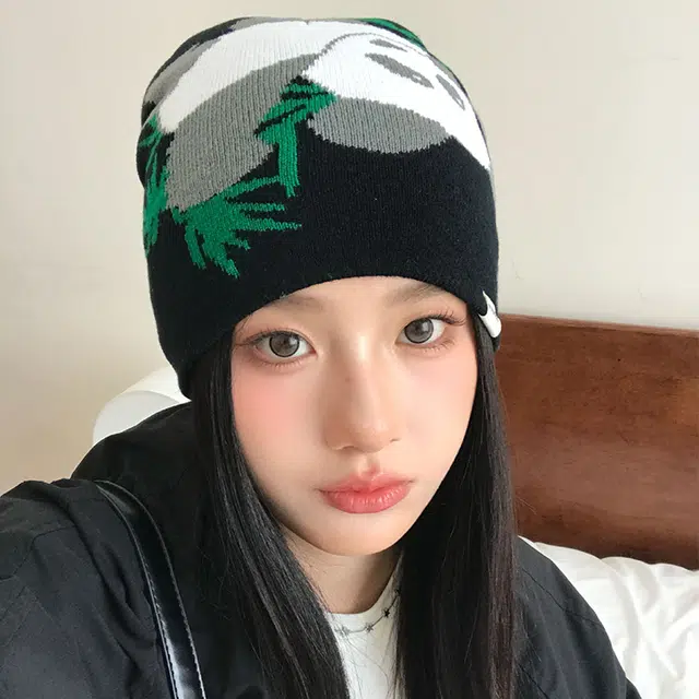 浪莎 秋冬国风可爱熊猫提花针织帽保暖防风护耳套头 腈纶 绒线帽 男女同款情侣款