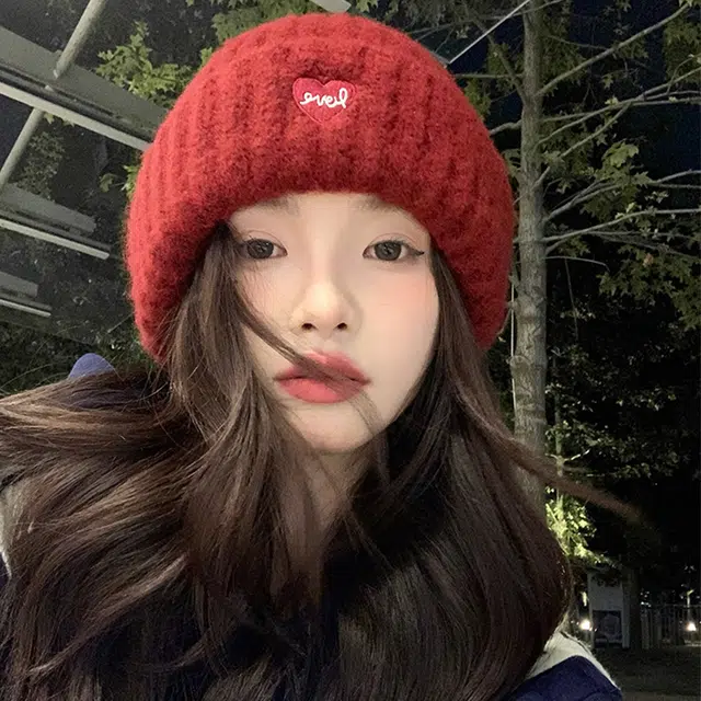 浪莎 安可拉红显白保暖针织绒线帽子女生秋冬款日常通勤百搭护耳显脸小毛线帽 腈纶 绒线帽 女款