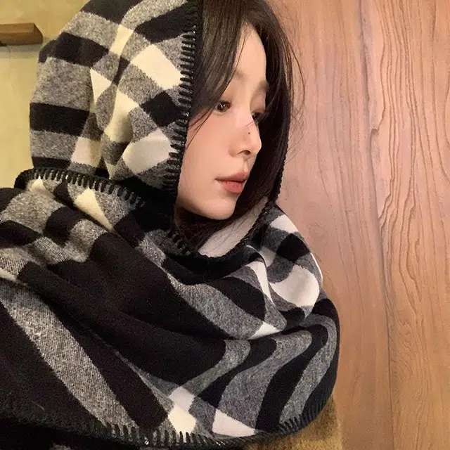 浪莎 气质拉满名媛风复古格纹锁边围巾女生秋冬季保暖时髦优雅贵气百搭围脖 礼盒装 绒线围巾 男女同款情侣款