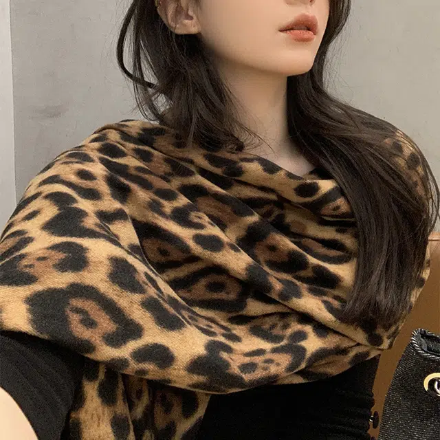 浪莎 甜酷风复古豹纹流苏绒线围巾男女情侣款千禧辣妹风秋冬加厚保暖披肩围脖 礼盒装 绒线围巾 男女同款情侣款
