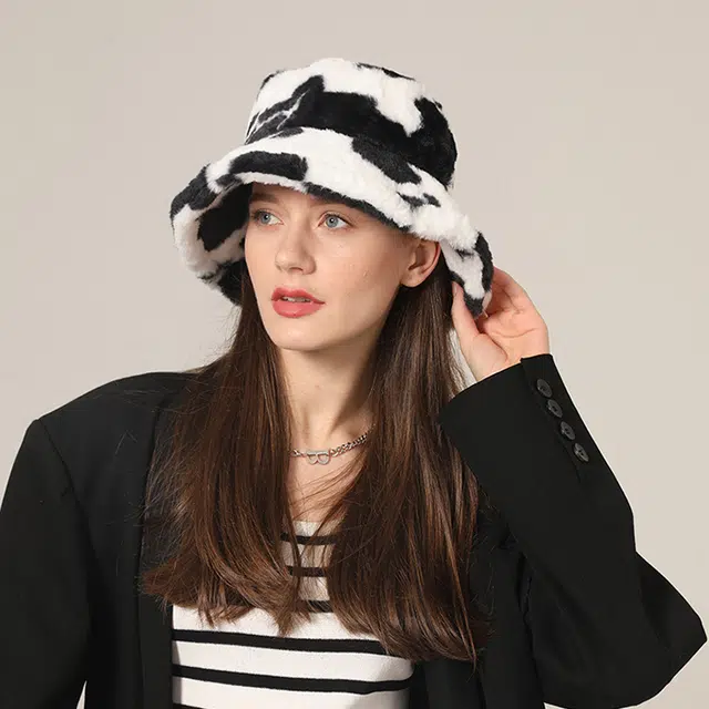 浪莎 百搭护耳帽 可爱软妹奶牛纹 涤纶 渔夫帽 女款