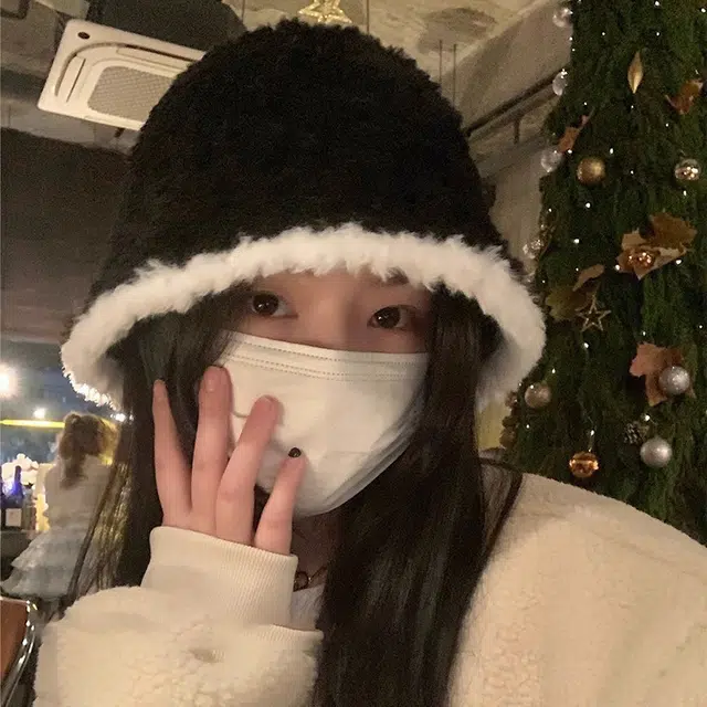 浪莎 黑色毛绒水桶帽秋冬季韩版显脸小大头围保暖 腈纶 渔夫帽 女款