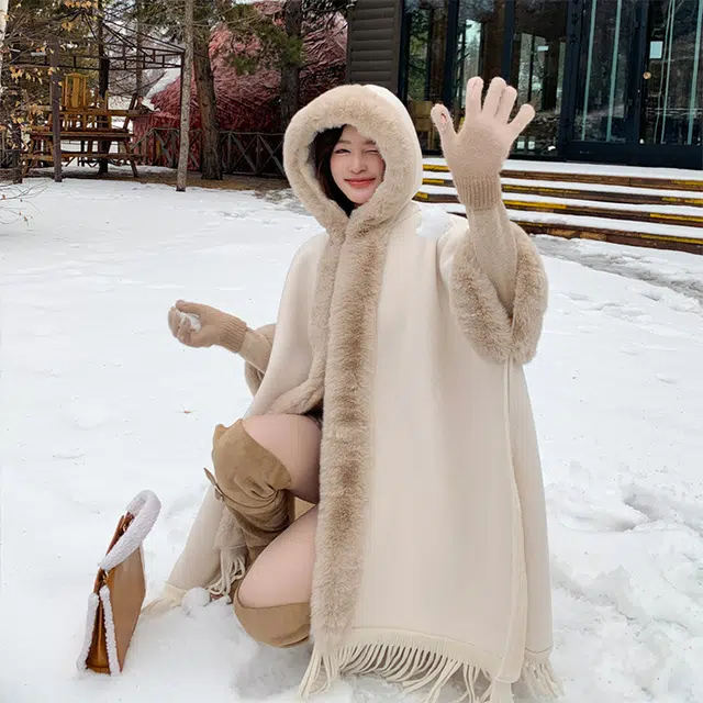 浪莎 氛围感纯色连帽斗篷披肩女生冬季加厚保暖外套加绒加大毛领连帽披风 披肩 女款