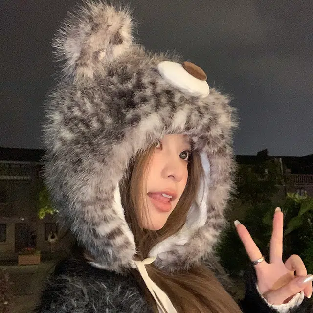 【萌趣搞怪】 浪莎 卡通可爱加厚豹纹小熊帽子女生冬季保暖防寒毛茸茸显脸小护耳 涤纶 绒线帽 女款