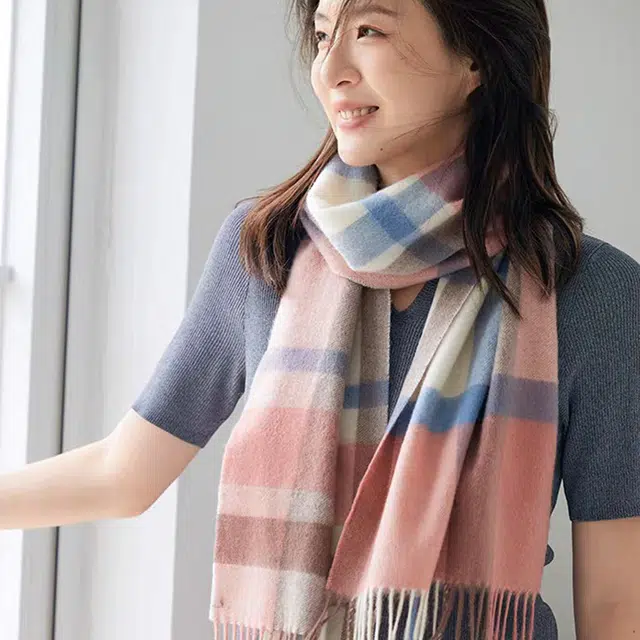 【精选羊毛】 浪莎 粉色格秋冬季精品羊毛围巾保暖披肩两用柔软加厚时尚百搭围脖 礼盒装 绒线围巾 女款
