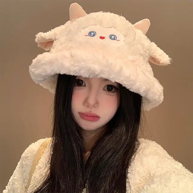 浪莎 超可爱小绵羊毛绒秋冬季百搭显脸小保暖护耳 涤纶 渔夫帽 女款 白色