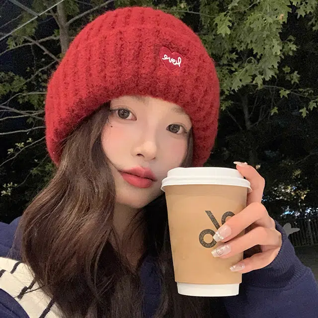 浪莎 安可拉红显白保暖针织绒线帽子女生秋冬款日常通勤百搭护耳显脸小毛线帽 腈纶 绒线帽 女款