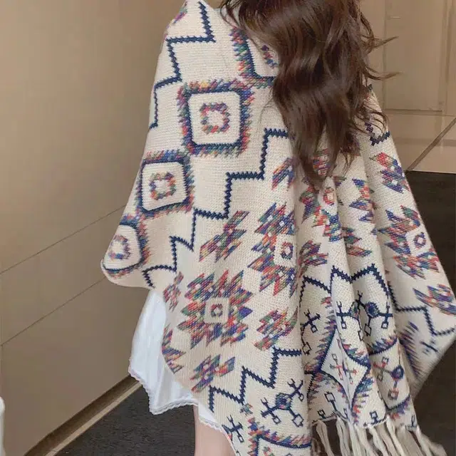 浪莎 文艺风云南大理旅行双面几何花纹流苏披风 披肩 女款
