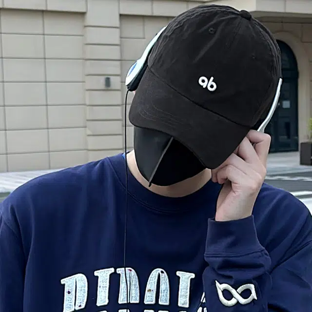 AB