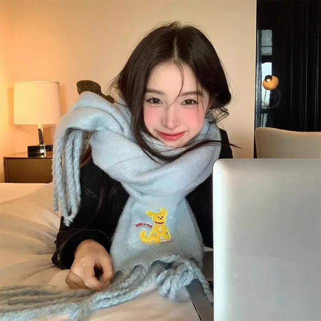 浪莎 卡通可爱小狗针织围巾女款秋冬天高级感百搭加厚保暖马海毛围脖披肩 礼盒装 绒线围巾 男女同款情侣款