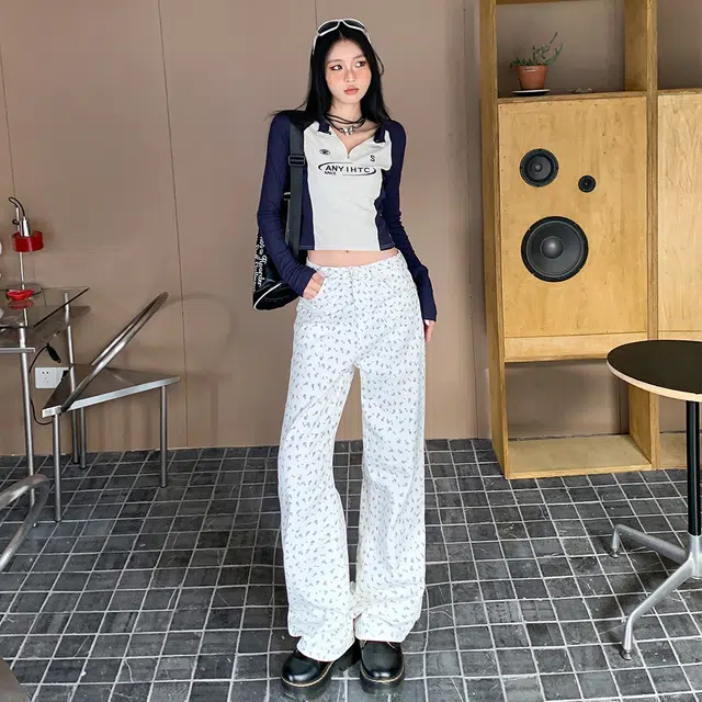 花蔓色 韩版印花复古碎花小众设计感宽松百搭阔腿垂感直筒高腰拉链韩系窄版显瘦减龄牛仔裤 女款 白色