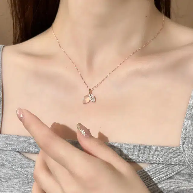 【一物一证】 羽诗娅 星光叶子 闪耀树叶森系风轻奢锁骨链 通勤约会穿搭配饰 表白必备 女朋友告白生日纪念日礼盒款 玉髓 玉石项链 女款
