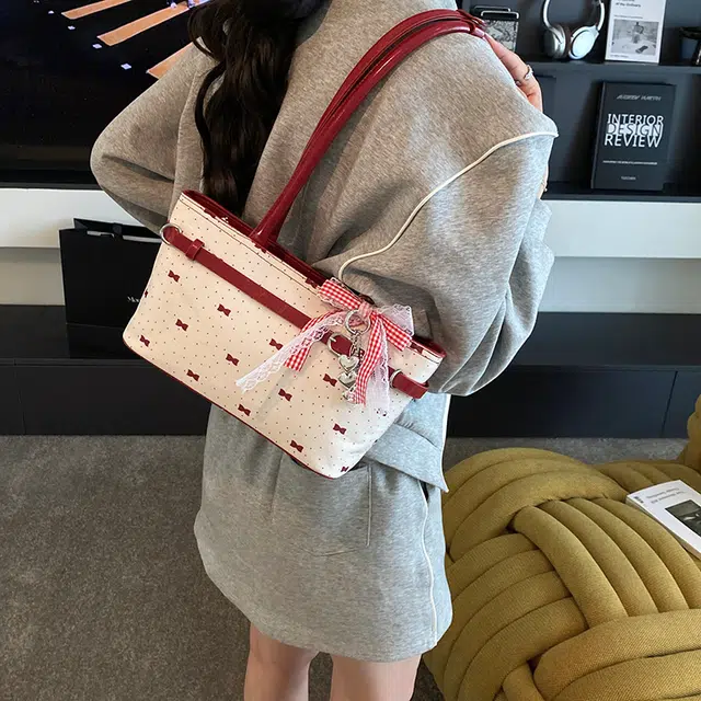 Miss Angel ins PU