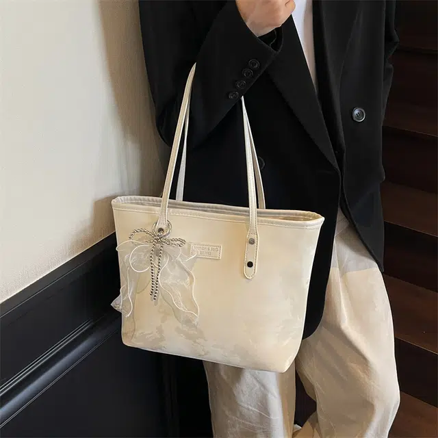Miss Angel ins PU Tote