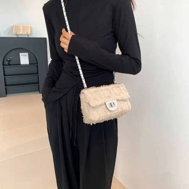 Miss Angel ins