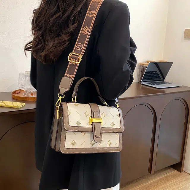 Miss Angel ins PU